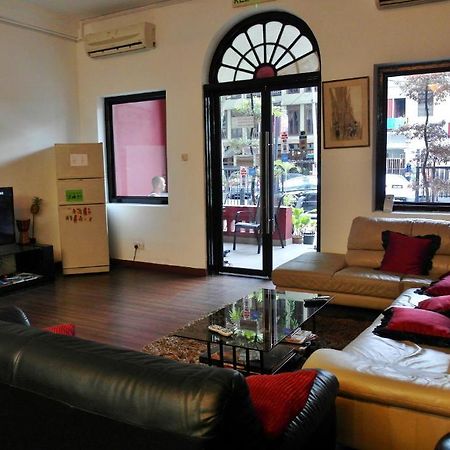 Number Eight Guesthouse Куала Лумпур Екстериор снимка