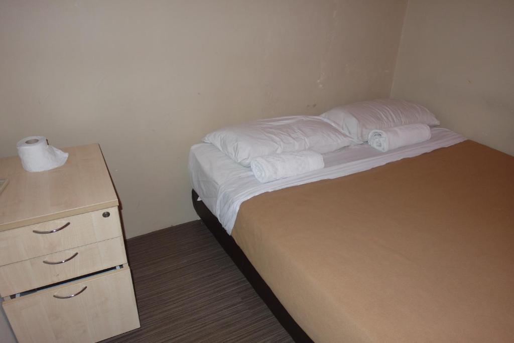 Number Eight Guesthouse Куала Лумпур Стая снимка