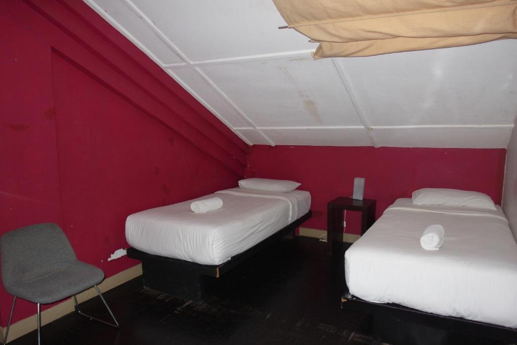 Number Eight Guesthouse Куала Лумпур Стая снимка