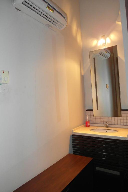 Number Eight Guesthouse Куала Лумпур Стая снимка