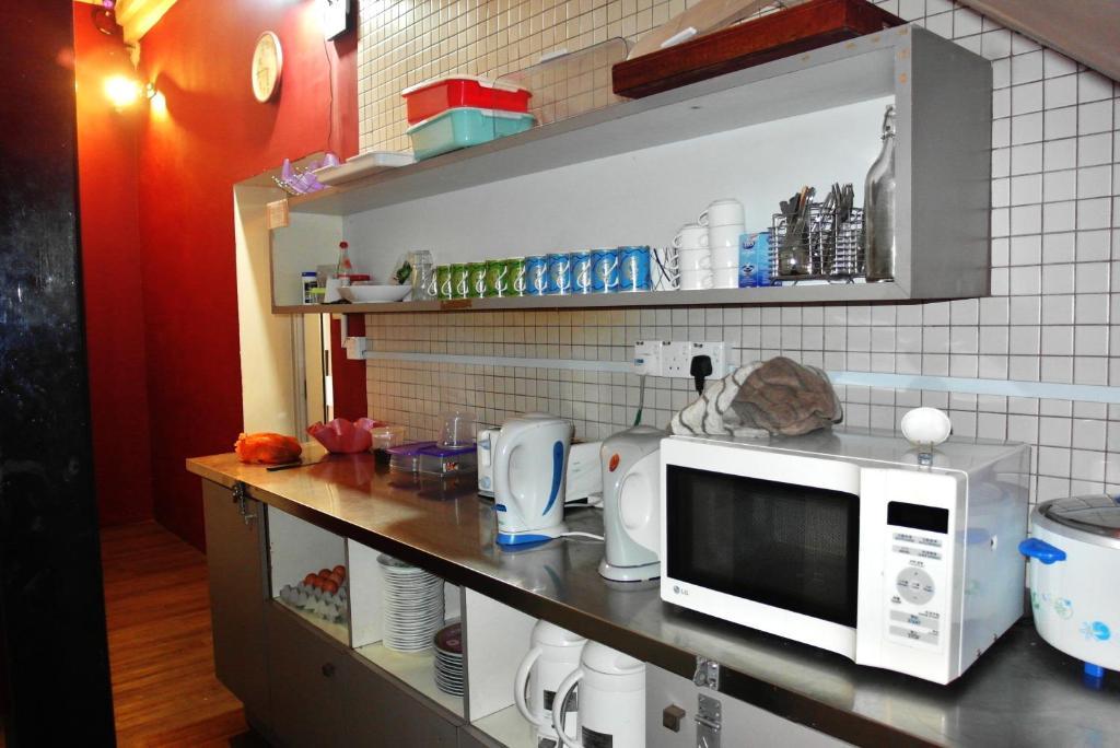 Number Eight Guesthouse Куала Лумпур Екстериор снимка